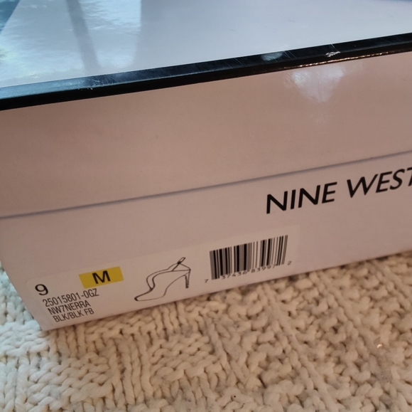 NINE WEST NW7NERRA VEGAN SUEDE STILETTO ANKLE BOOTS WOMEN SIZE 9M - Picture 2 of 11